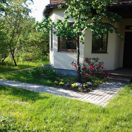 ריגה Boutigue City House With Terrace And Garden Free Parking מראה חיצוני תמונה