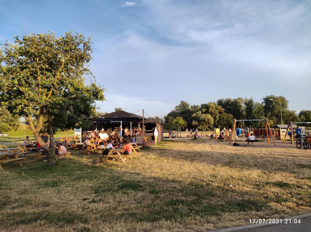 ריגה Boutigue City House With Terrace And Garden Free Parking מראה חיצוני תמונה